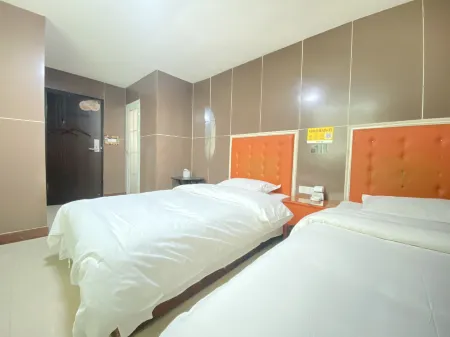 Yongcheng Zijinghua Fashion Hotel Отели рядом с достопримечательностью «Mount Mangdang Tourist Area»