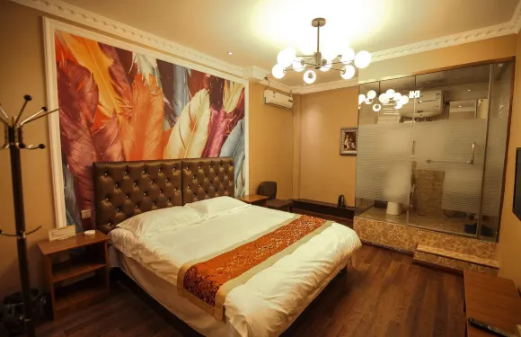 龍江英倫格調主題賓館