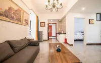 Live Hotel (Jiangmen East Railway Station Jianghai Square) - شرفة