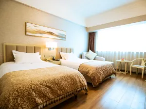 Royal Hotel