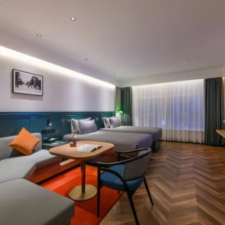 Manguan Hotel (Jinan High-tech Wanda Qilu Software Park Subway Station)