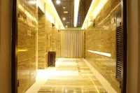Kelly Hotel (Qinzhou Nianfeng Square)