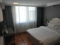 Jiatai Chain Business Hotel (Haicheng Traditional Chinese Medicine Hospital)