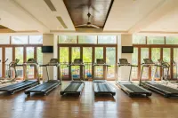 Aloha Oceanfront Suite Resort