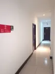 Xinyang Wanjia Hotel - 2 Yıldız