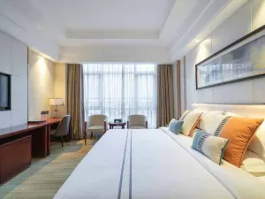 Xinjiang Heavenly Holy Spring Resort Hotel