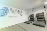 Muen LOFT Light Luxury Apartment (Qingdao North Railway Station Yongnian Road Subway Station)