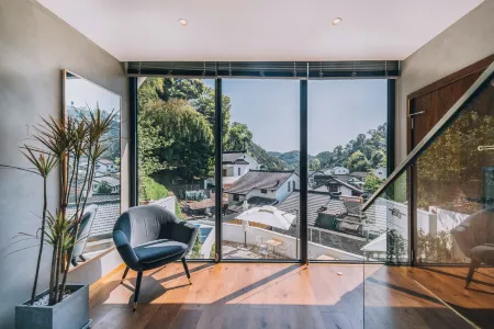 Cloud Hotel Отели рядом с достопримечательностью «Zhejiang Jianren Specialty Institute»