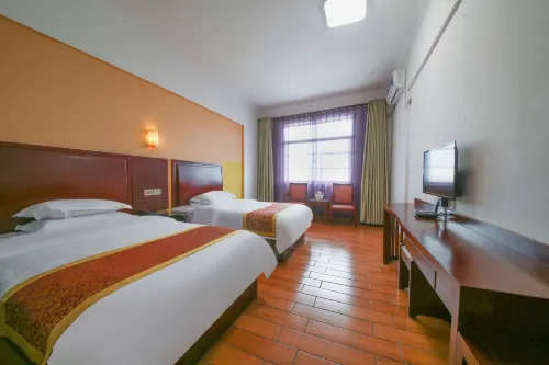 Changjiang Jinlan Island Hotel
