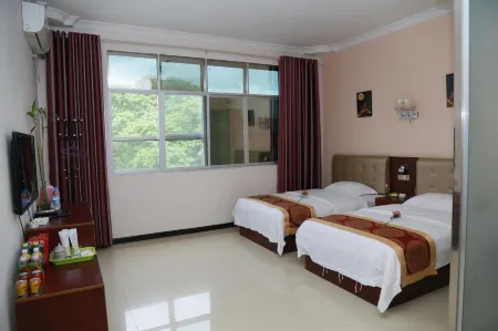 Pingtang Yuqi Hotel Отели в г. Пинтан