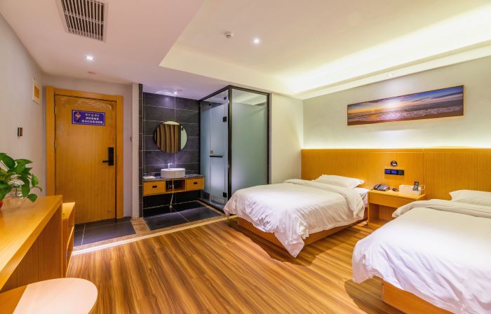 Biyang Leju Hotel