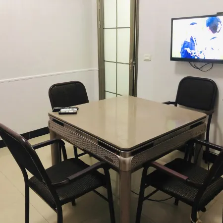 Sanyuan Xinyi Hotel