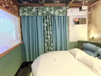 飛宇影院式電競飯店（八公山店） 珍珠泉附近的飯店