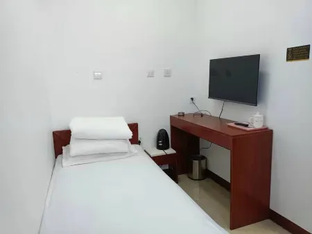 Daqing Jinyuan Hotel Отели рядом с достопримечательностью «Ironman Square»