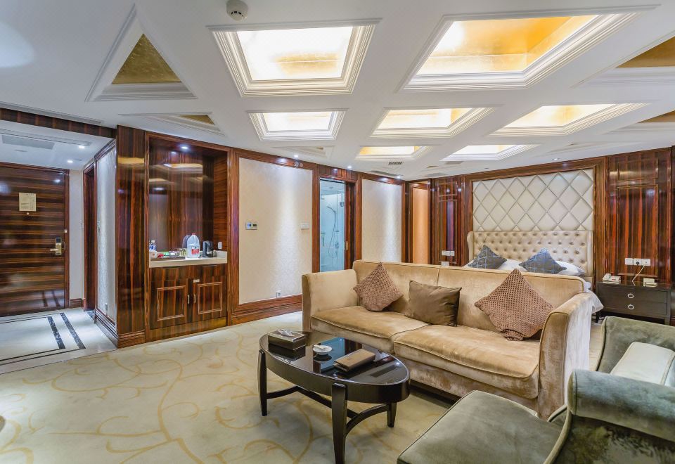 1. 버킹엄 팰리스 ..