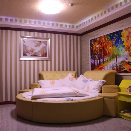 Wujiaqu Yusheng Theme Hotel