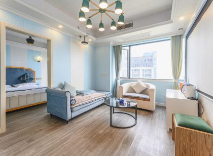 Mango Hotel (Guang'an South Railway Station Branch)