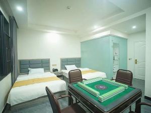 Yunshang Lanba Hotel