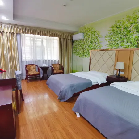 Xinhua Business Hotel