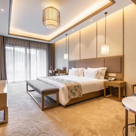 Yanlu·Huangling Hotel