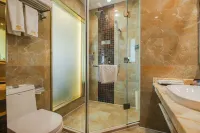 Grand Hotel (Aksu Tianbai Fashion Shopping Center)