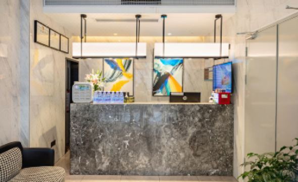 Moli Hotel (Guangzhou Yongqingfang Zhongshan 8th Road Subway Station)