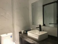 銀川歡途酒店（阿拉善廣場高鐵站店） - 2星級