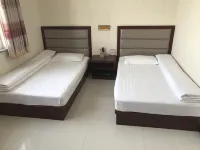 Hua Dewoge Hotel Hotels near Huade Station