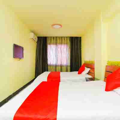 Jinzhou Fujia Hotel Rooms
