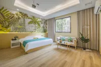 Yunmeng Hotel
