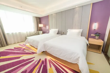 Lavande  Hotel (Binzhou Huanghe Eighth Road Aviation College Hotel) Отели рядом с достопримечательностью «Binzhou Polytechnic»