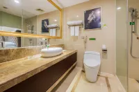 Vienna International Hotel (Dongguan Humen High-speed Railway Station Wanda Plaza Branch) - parkir