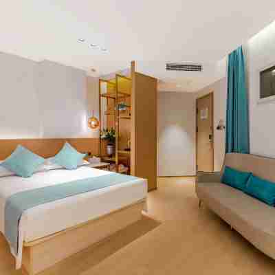 Chizhou Daqianmen Light Luxury Hotel Rooms