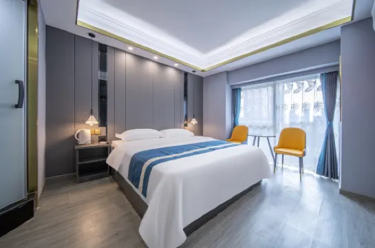 Changde Weiyi Hotel