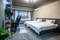 Luoyang iw E-sports Hotel (Baolong Plaza Branch)