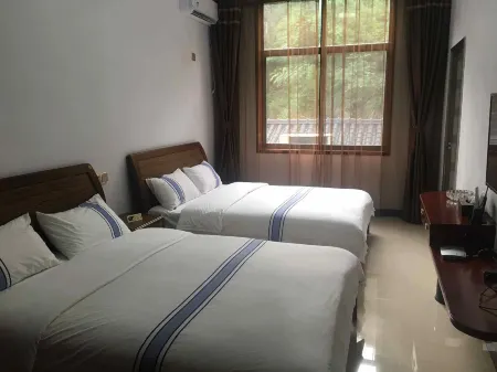 Taoyuan Shuangquan Homestay Отели в г. Таоюань
