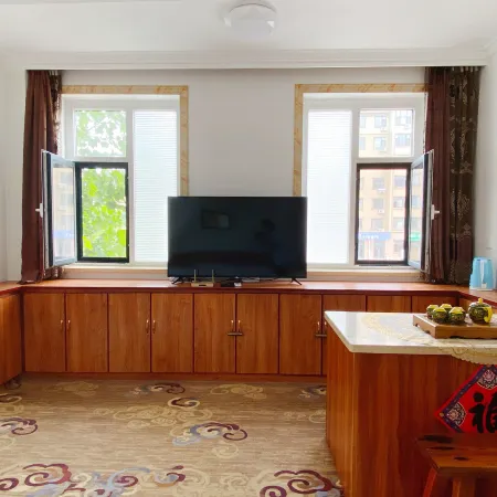 Ajian Beihuanghai Wenquan Apartment