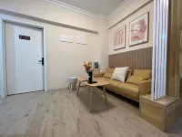 City Homestay (Hezhou Lingfeng Square)