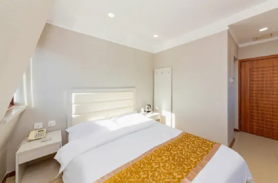 Chongli Xuexiang Renjia Express Hotel (Fulong Four Seasons Town) Hotels near Resort Cuiyunshan