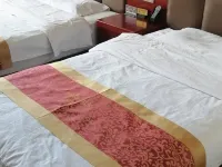 Huangling Yaheng Business Hotel (South Building) Hotels in Huangling