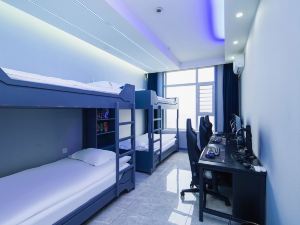 Xiaoyi Binguo E-sports Theme Apartment