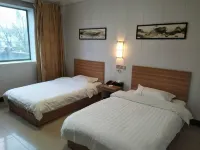Lingbao Beiyang Pingzehong Concept Hotel