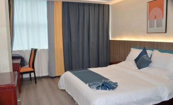 Fugu Zirui International Hotel