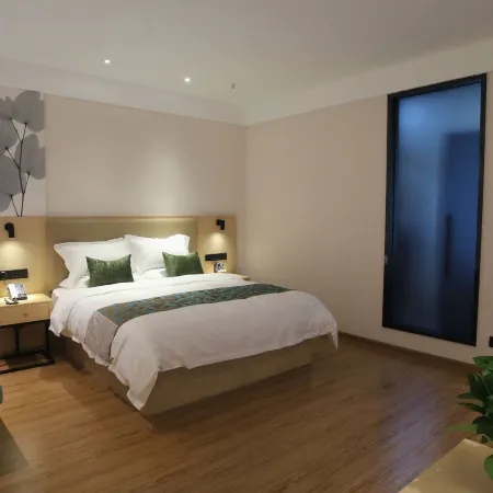 GreenTree Zhixuan Hotel (Danyang Wuyue Plaza)