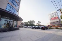 Jiayue Hotel - Parking
