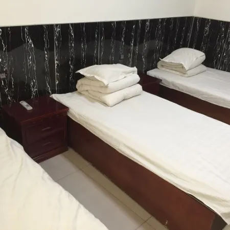 Xinlexianglong Hotel