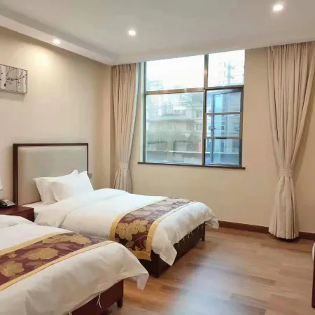 Pinjia Business Hotel