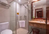 Oriental International Hotel