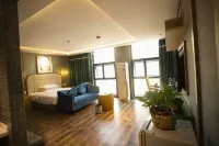 Hebi Qingju Yishang Boutique Hotel