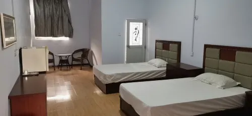 Xingyang Zhangcun Hotel
